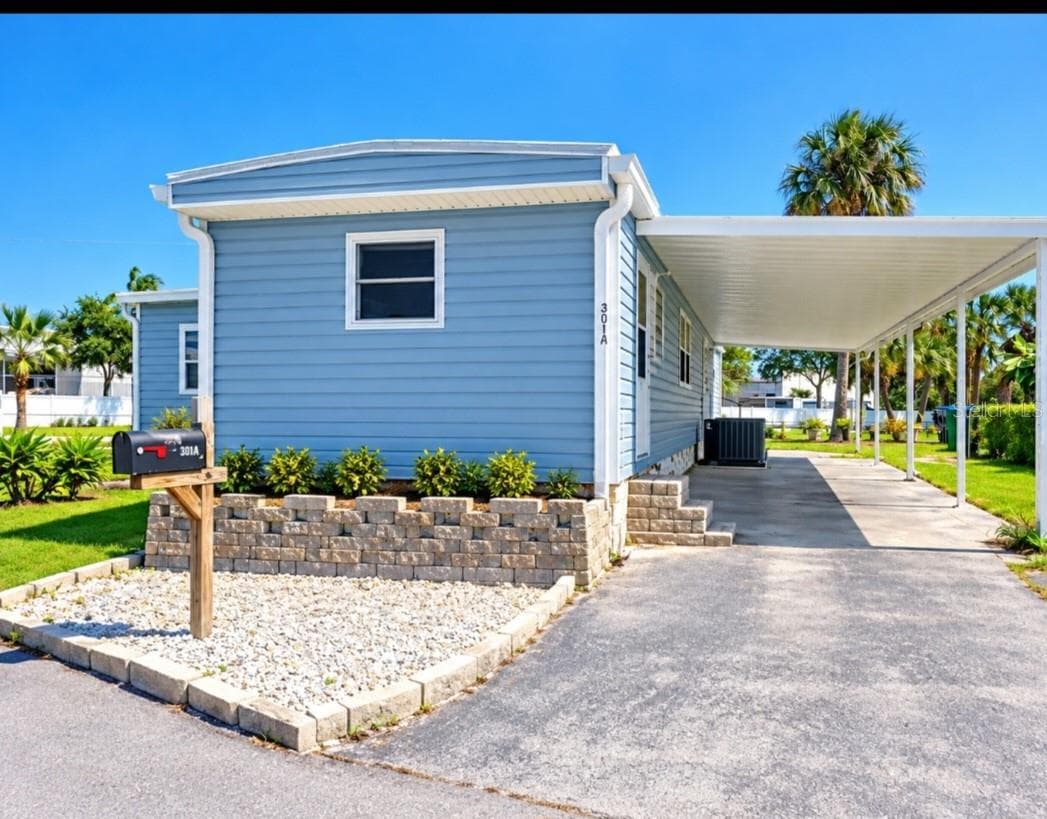 Mobile Home at 6580 SEMINOLE BLVD N #301A, SEMINOLE, photo 2 of 35