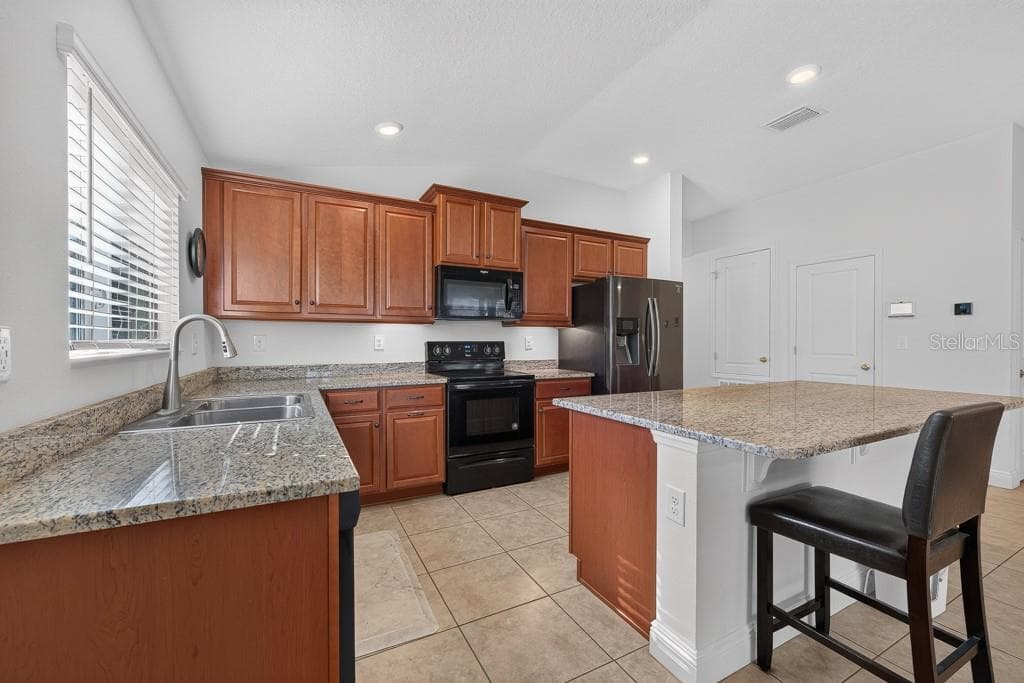 Single Family Residence at 9244 FREEDOM HILL DR, SEFFNER, photo 5 of 54