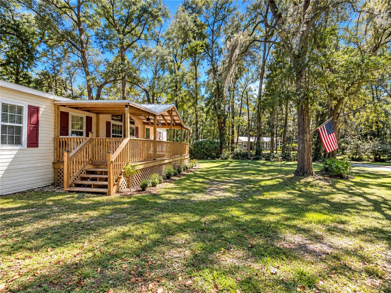 Manufactured Home at 17371 NW 83RD CT, FANNING SPRINGS, photo 2 of 30