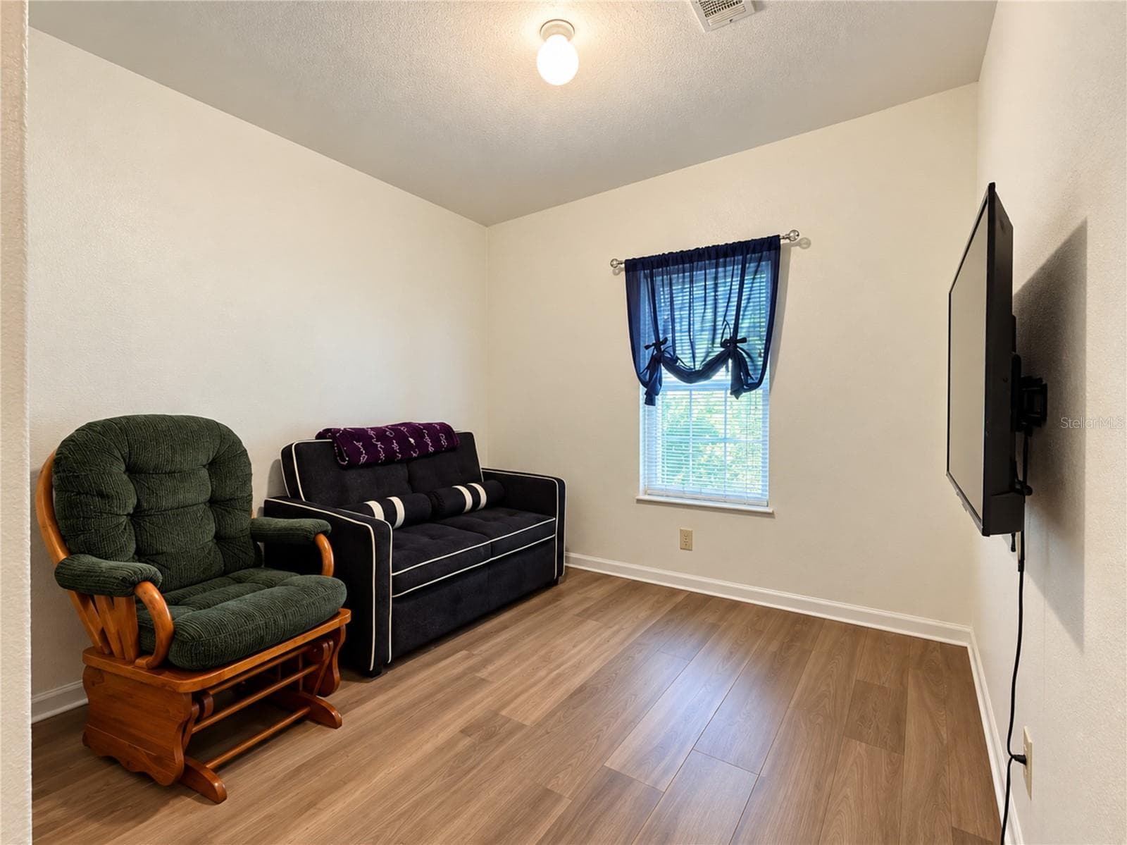 Manufactured Home at 17371 NW 83RD CT, FANNING SPRINGS, photo 17 of 30