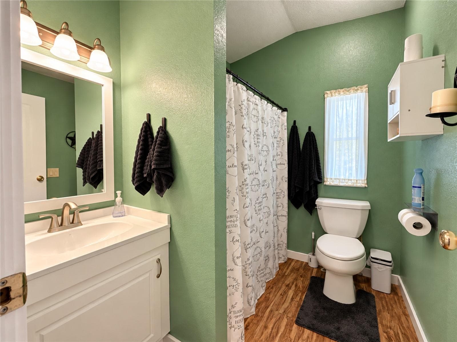 Manufactured Home at 17371 NW 83RD CT, FANNING SPRINGS, photo 19 of 30