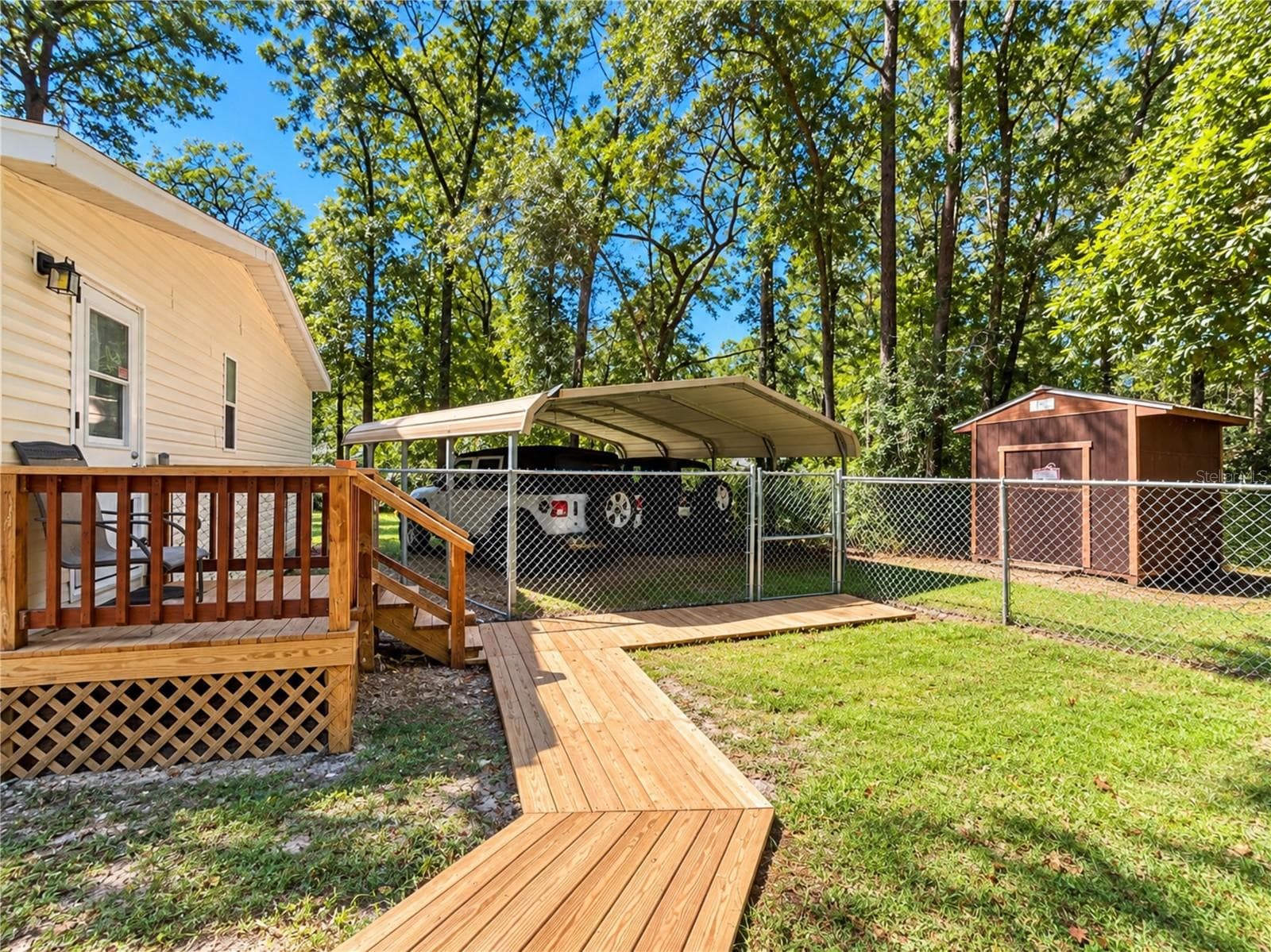 Manufactured Home at 17371 NW 83RD CT, FANNING SPRINGS, photo 25 of 30