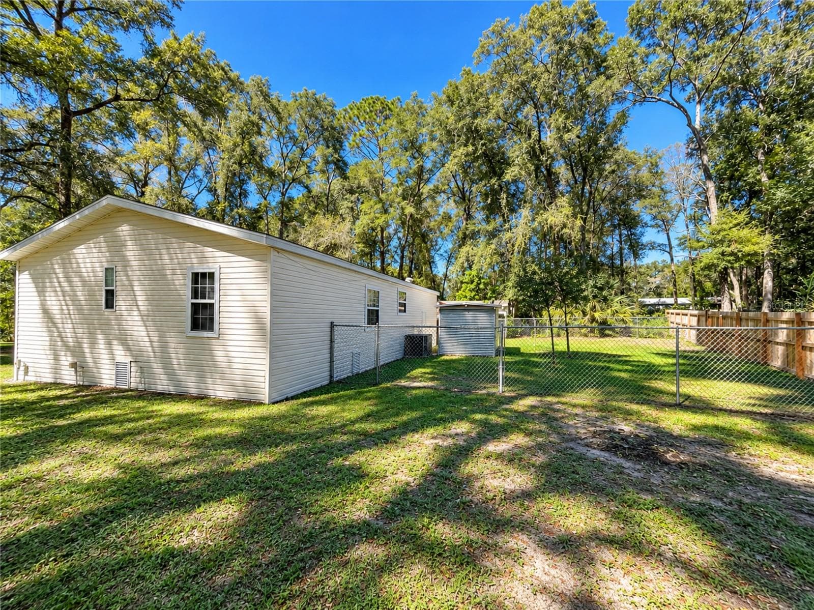 Manufactured Home at 17371 NW 83RD CT, FANNING SPRINGS, photo 28 of 30