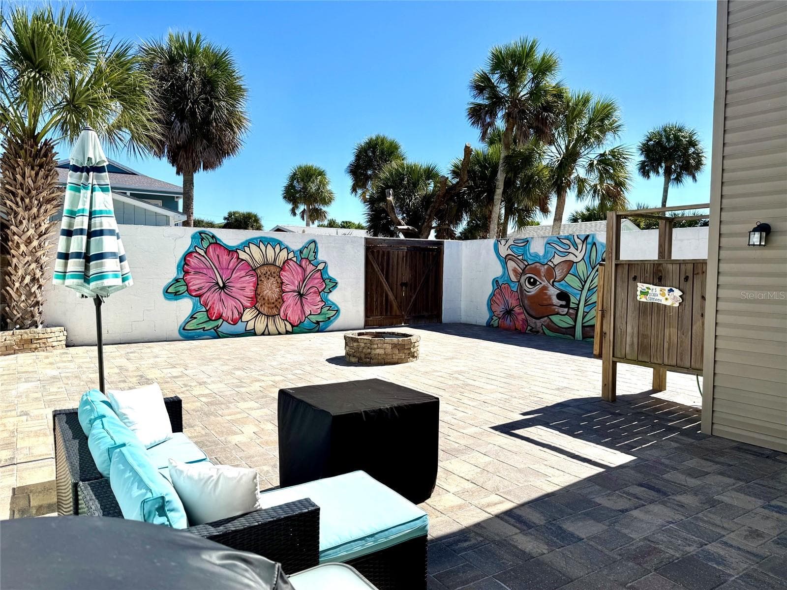 Courtyard in back - 1819 S FLAGLER AVE, FLAGLER BEACH