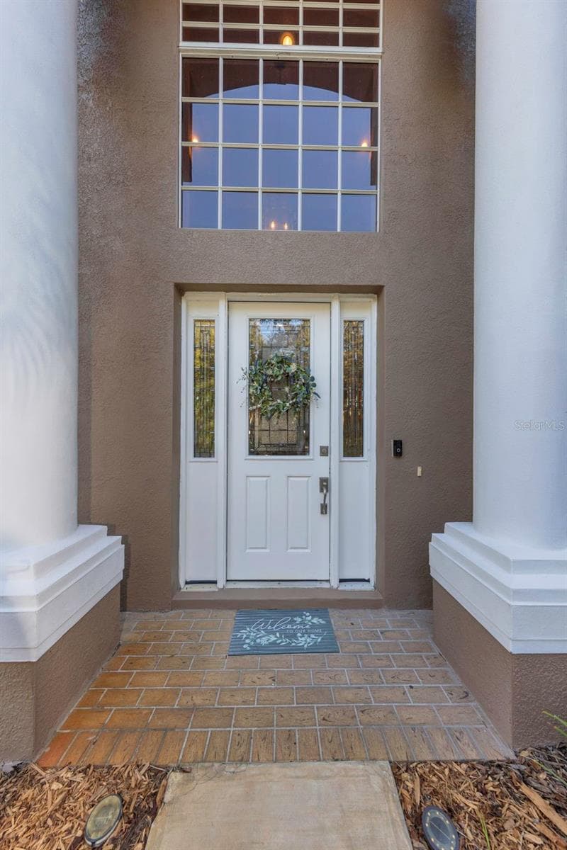 Single Family Residence at 1406 MCCREA DR, LUTZ, photo 5 of 97