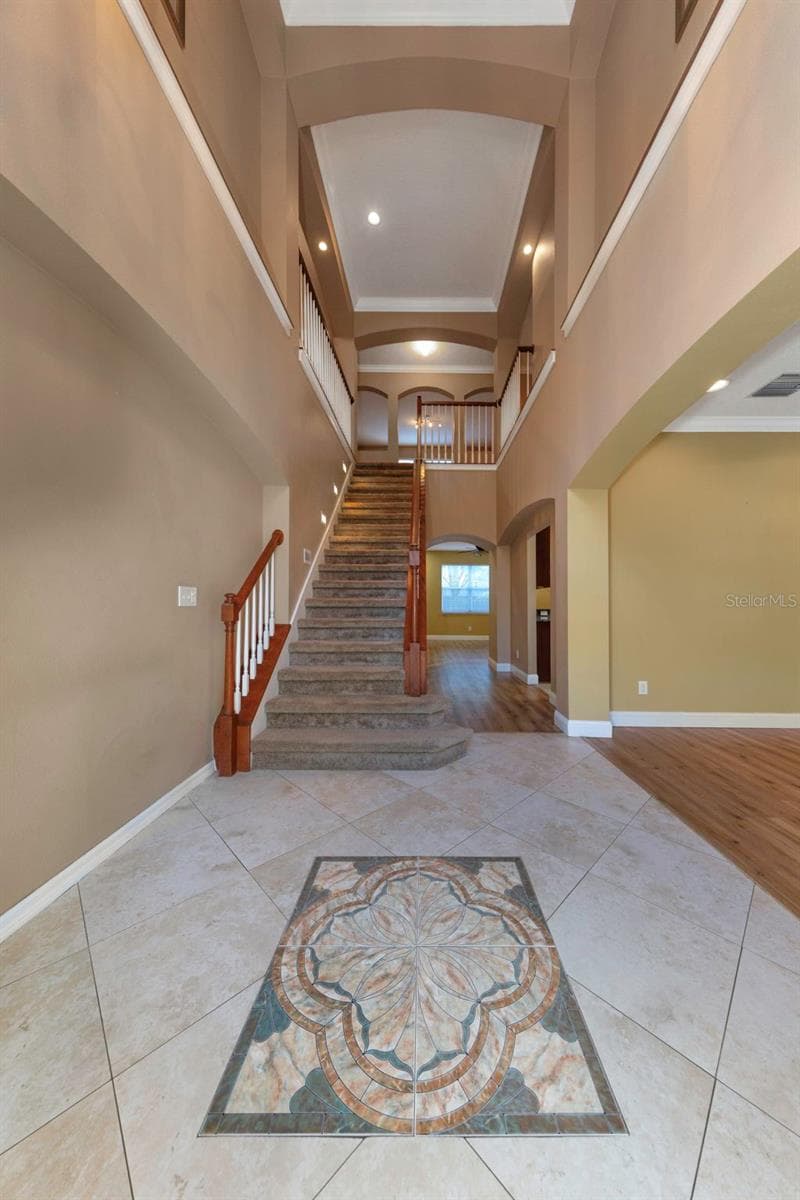 Single Family Residence at 1406 MCCREA DR, LUTZ, photo 6 of 97