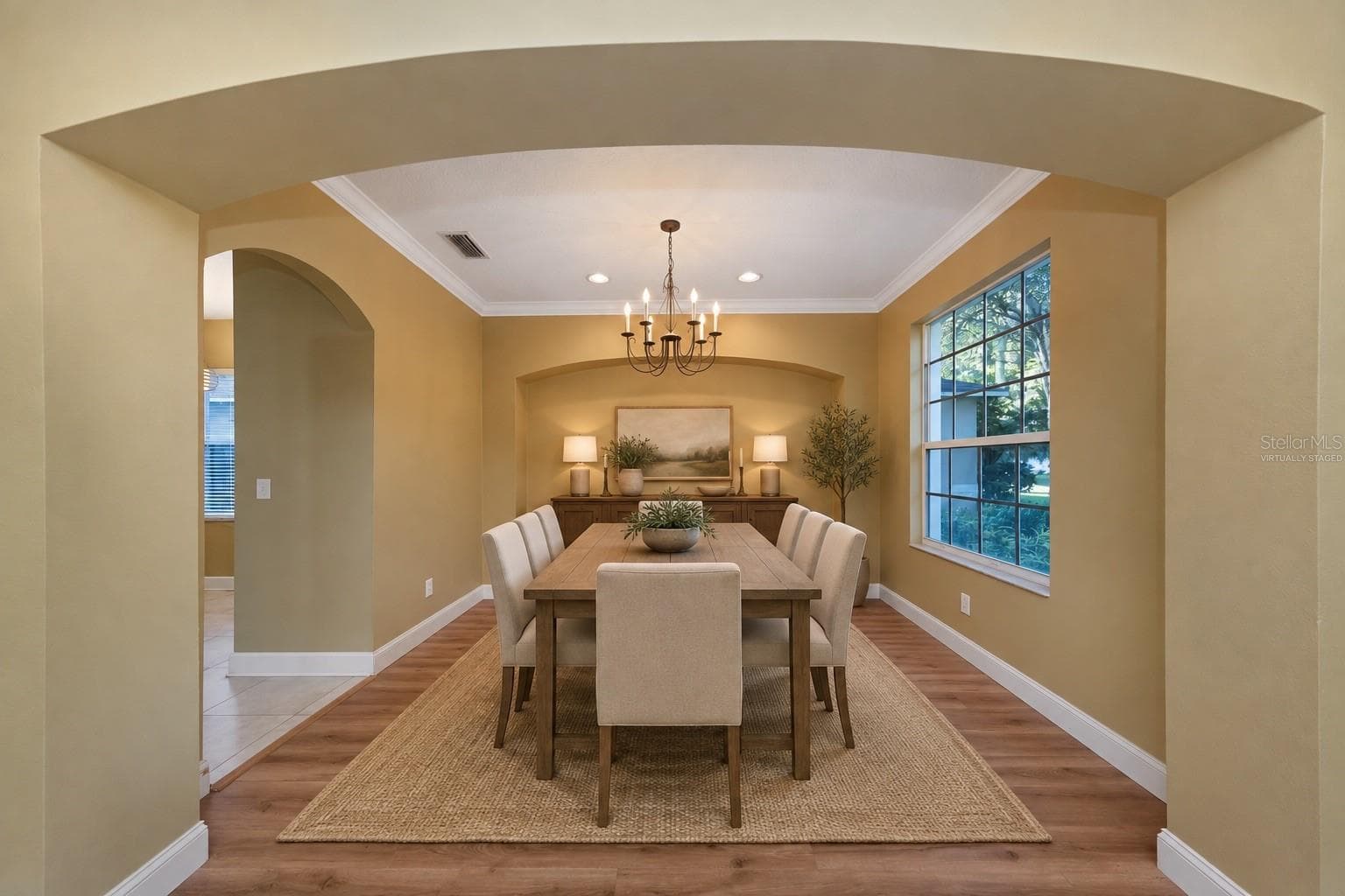 virtually staged - 1406 MCCREA DR, LUTZ