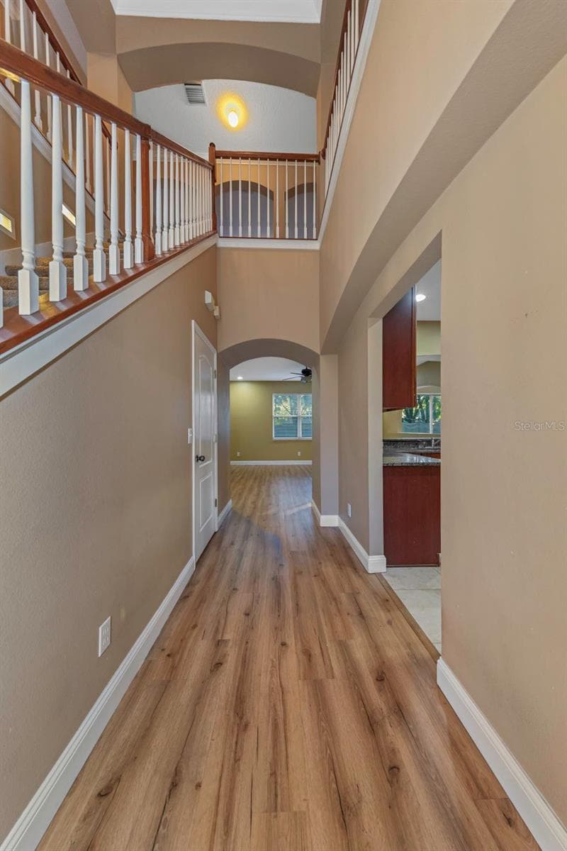 Single Family Residence at 1406 MCCREA DR, LUTZ, photo 12 of 97