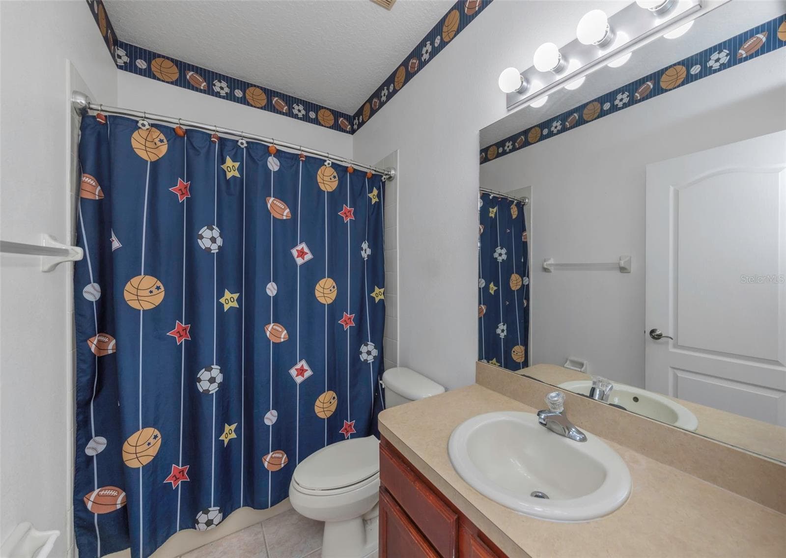 Single Family Residence at 1406 MCCREA DR, LUTZ, photo 48 of 97