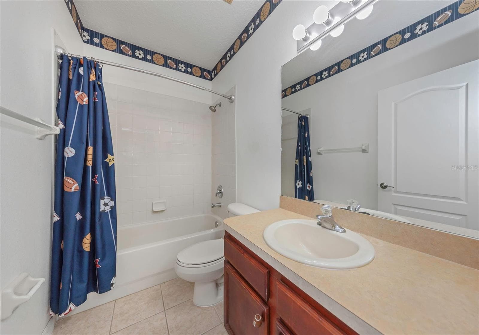 Single Family Residence at 1406 MCCREA DR, LUTZ, photo 49 of 97