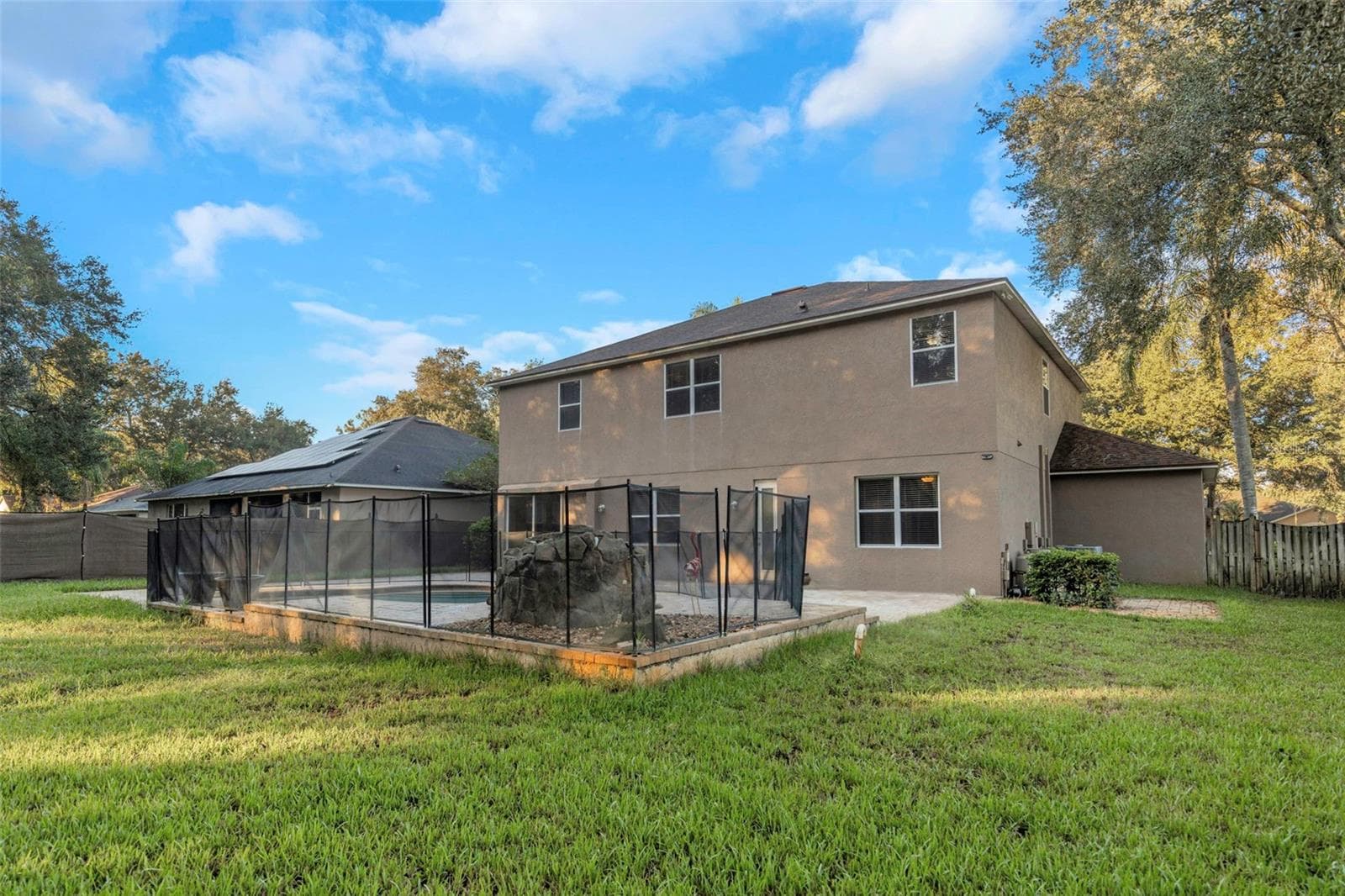 Single Family Residence at 1406 MCCREA DR, LUTZ, photo 81 of 97