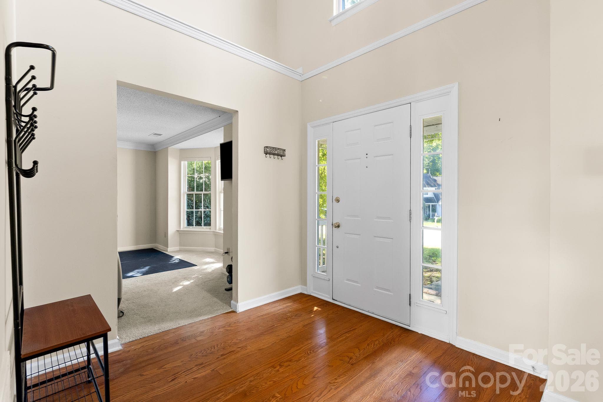 Single Family Residence at 8908 Steinbeck Court, Charlotte, photo 4 of 48