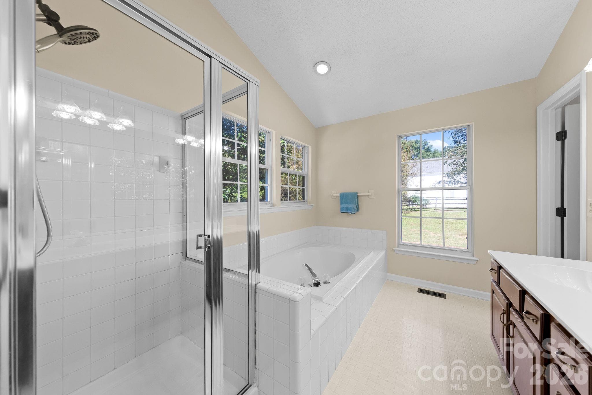 Single Family Residence at 8908 Steinbeck Court, Charlotte, photo 32 of 48