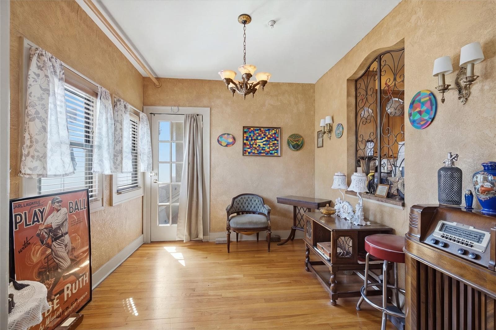 Entry Foyer - 130 4TH AVE N #702, ST PETERSBURG