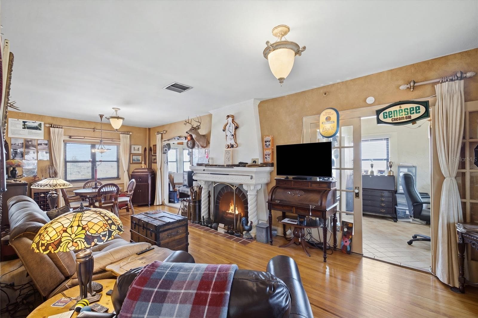 Living Room - 130 4TH AVE N #702, ST PETERSBURG