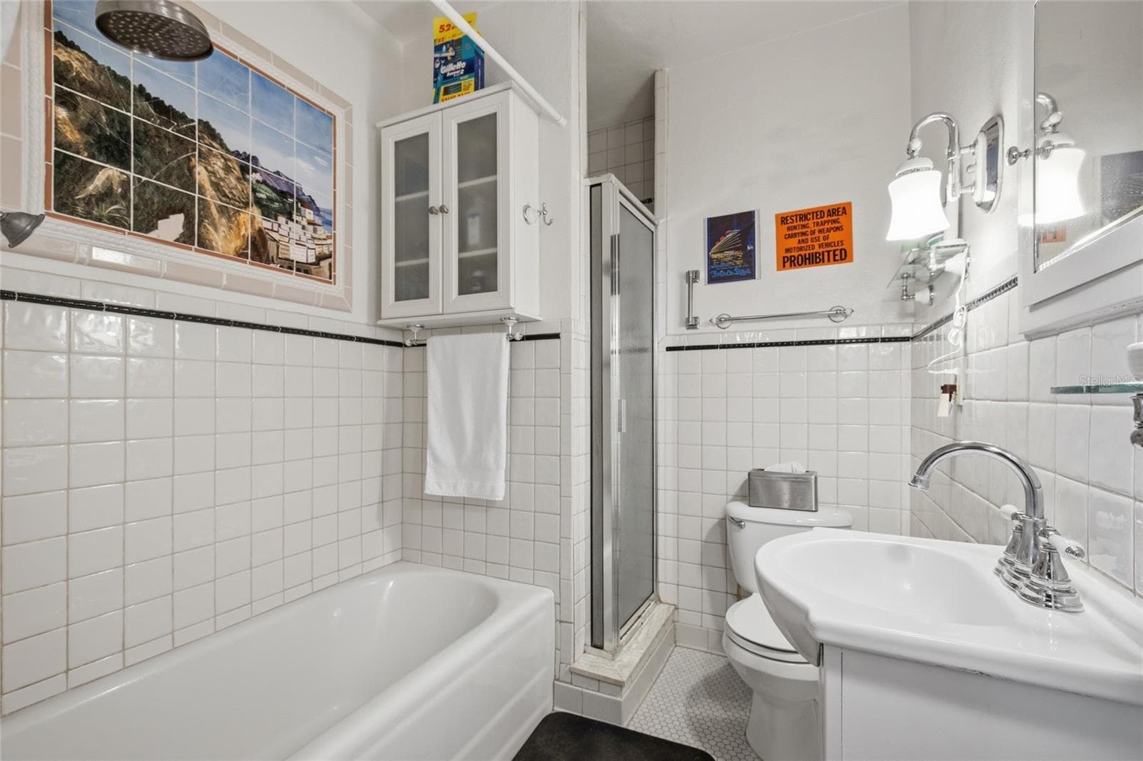 Full Bathroom - 130 4TH AVE N #702, ST PETERSBURG