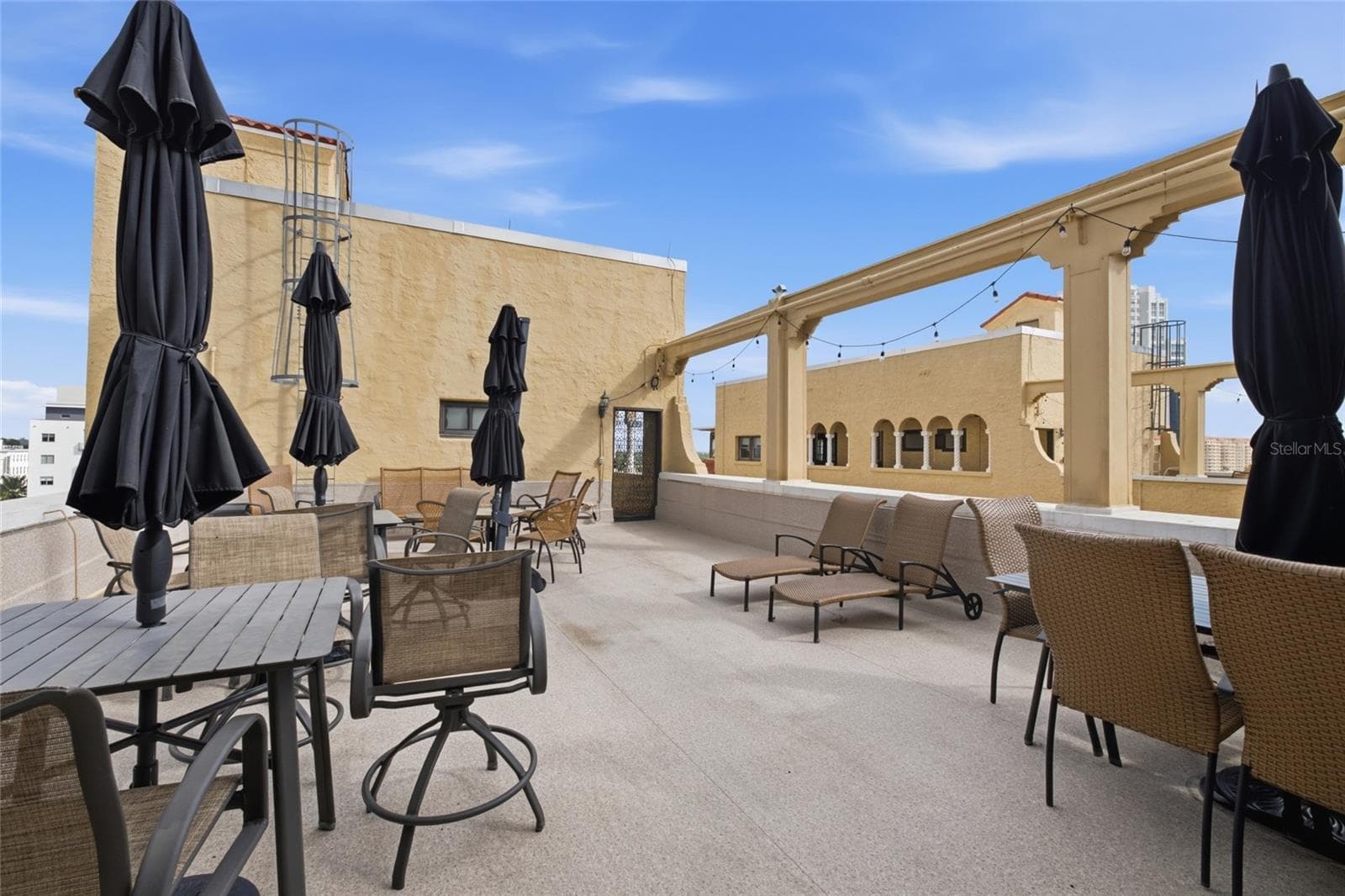 Rooftop Patio - 130 4TH AVE N #702, ST PETERSBURG