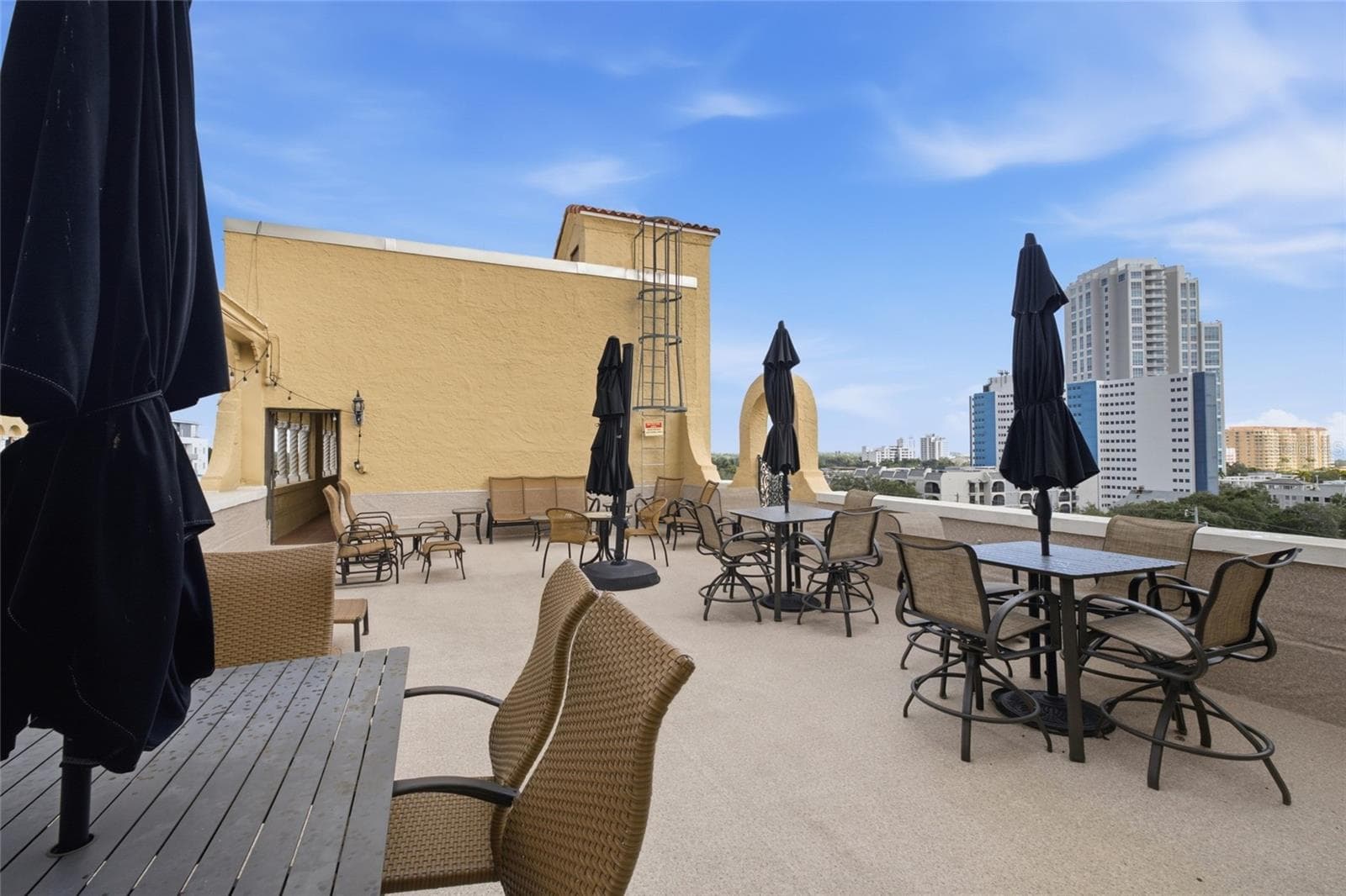 Rooftop Patio - 130 4TH AVE N #702, ST PETERSBURG