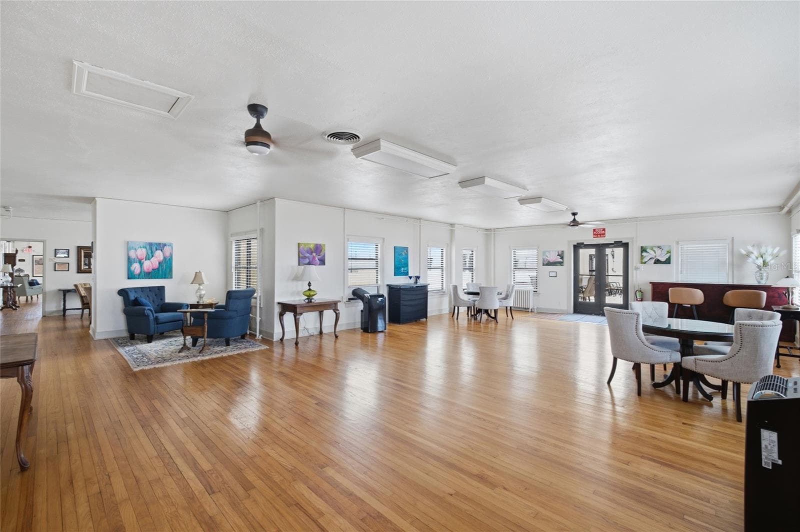 7th Floor Lou Gehrig Lounge - 130 4TH AVE N #702, ST PETERSBURG