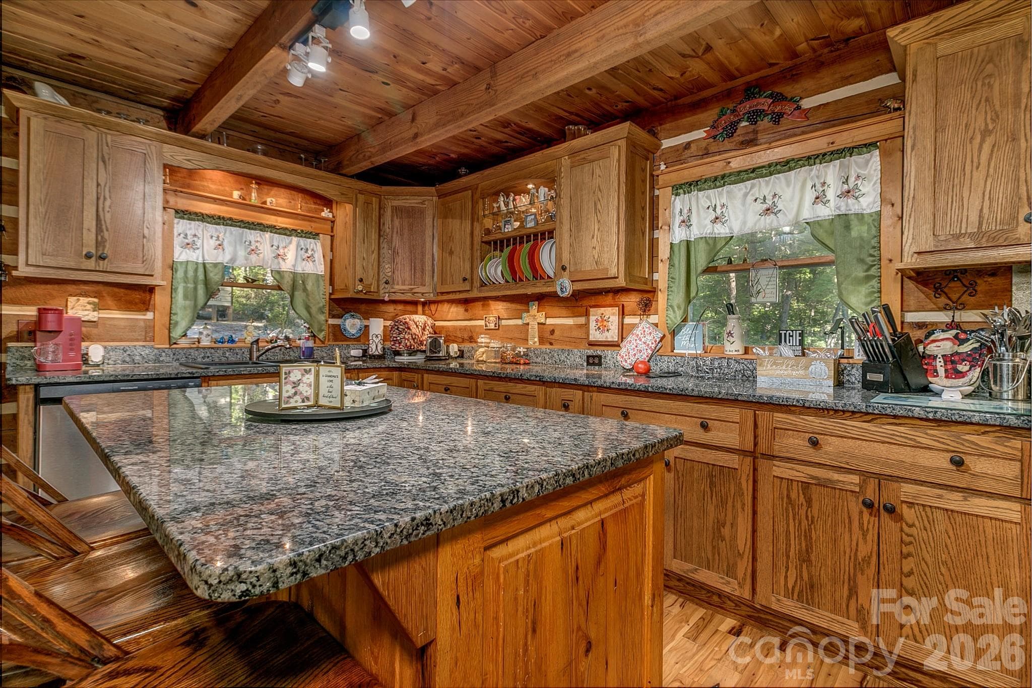 Single Family Residence at 653 Lakeview Drive N, Marion, photo 20 of 48
