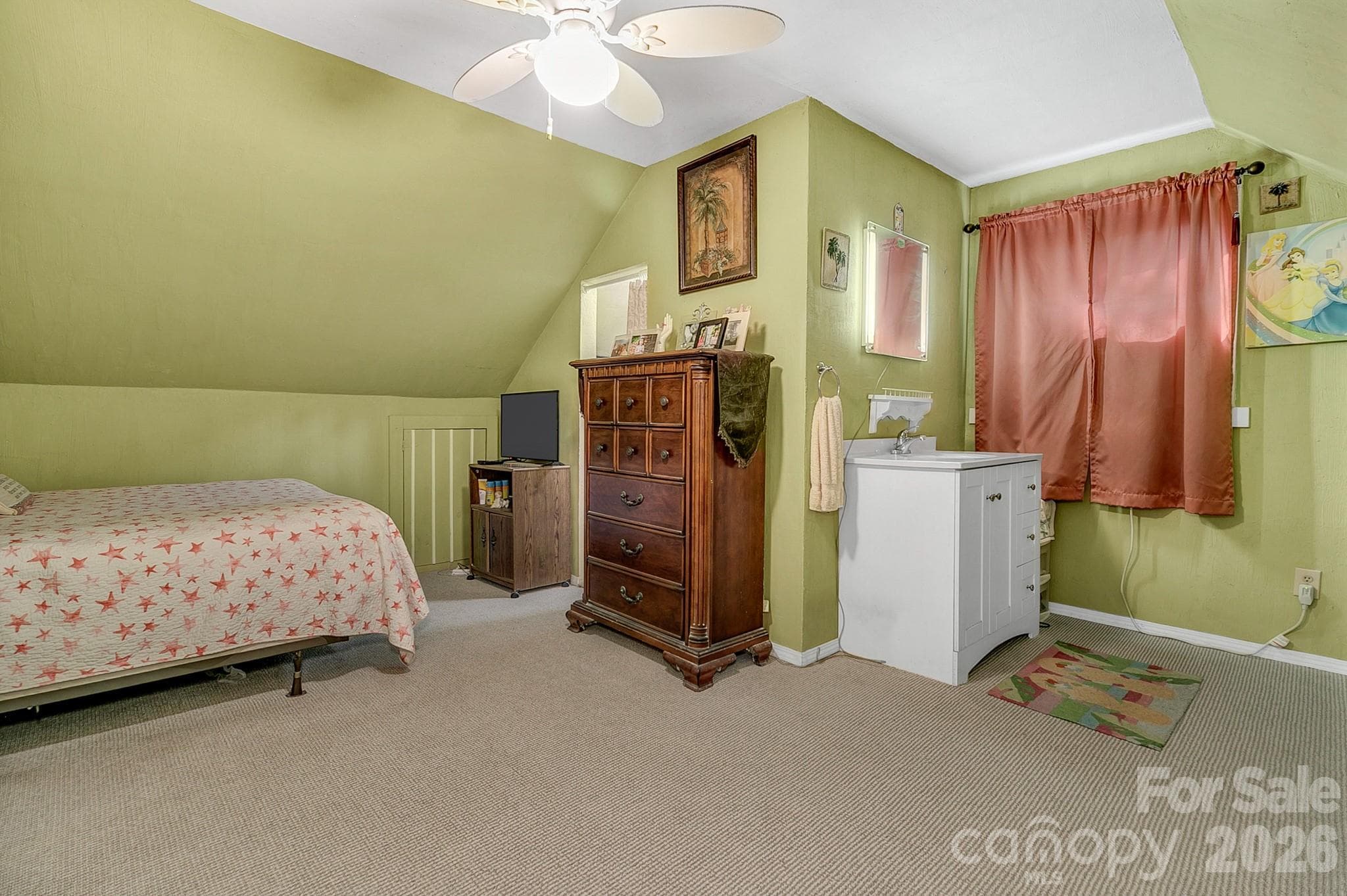 Single Family Residence at 653 Lakeview Drive N, Marion, photo 34 of 48