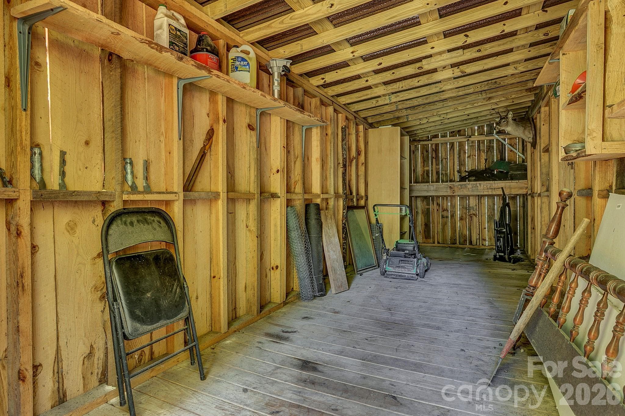 Single Family Residence at 653 Lakeview Drive N, Marion, photo 46 of 48