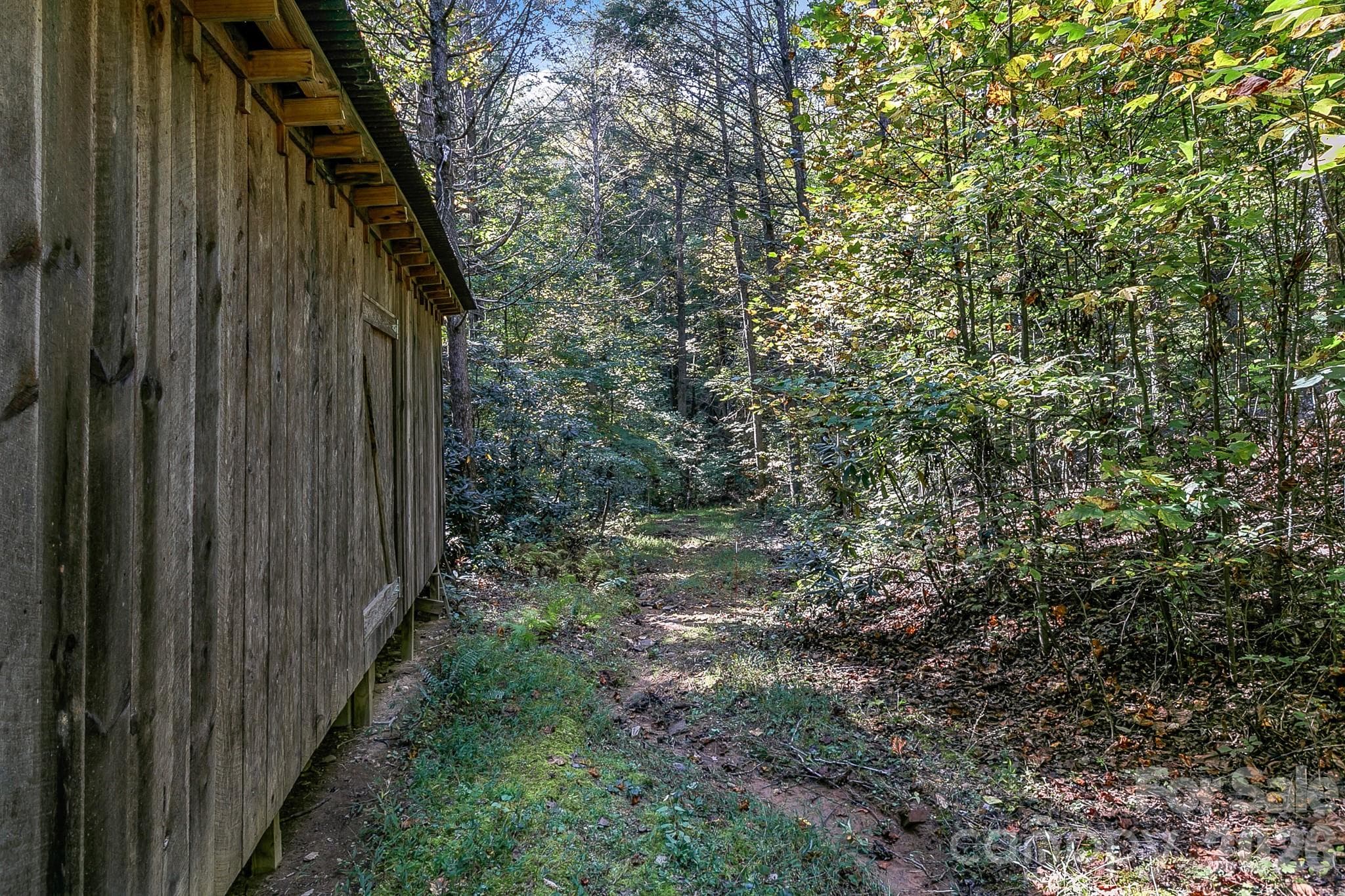 Single Family Residence at 653 Lakeview Drive N, Marion, photo 47 of 48