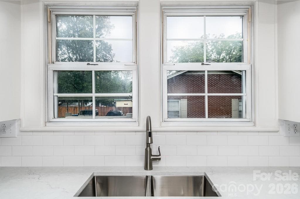 Kitchen - 57 19th Avenue NW, Hickory