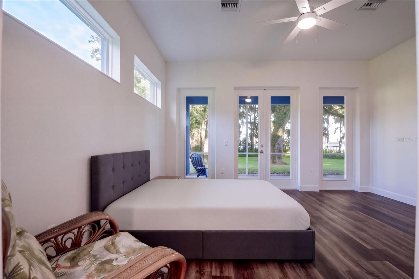 Wake up to sunrise over Lake Harris from the primary suite - 4410 CORLEY ISLAND RD, LEESBURG