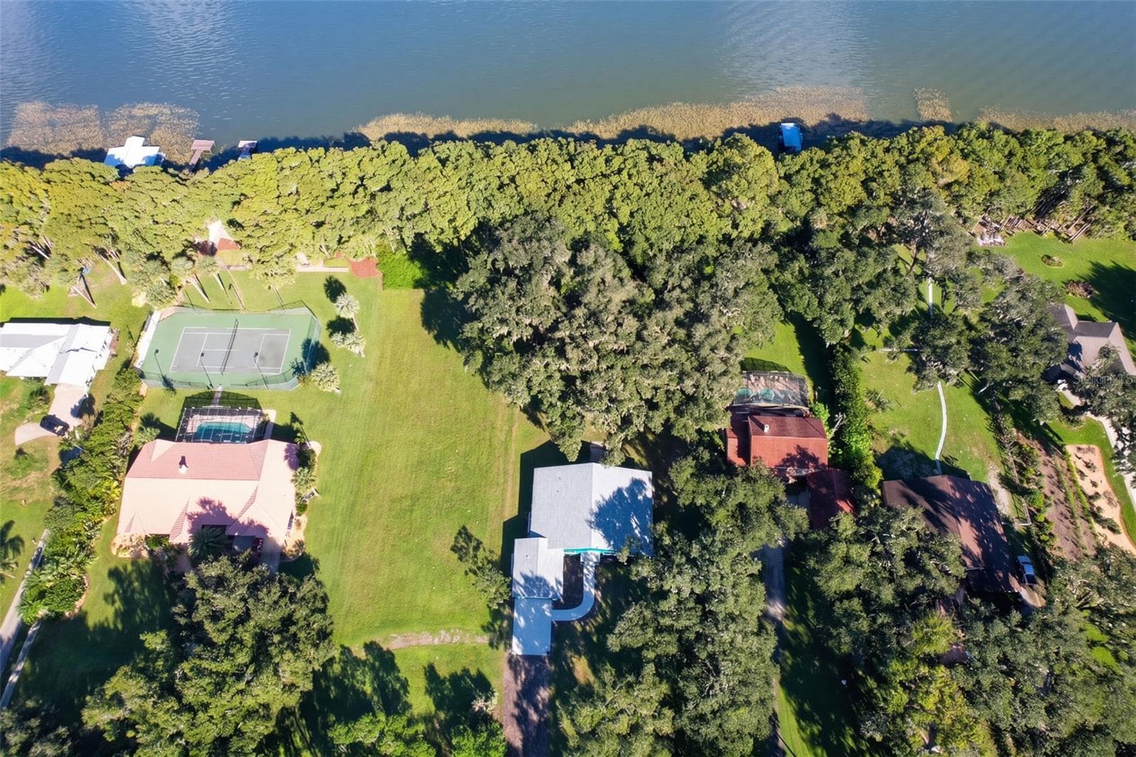Aerial: room to build your dock (buyer to verify permitting) - 4410 CORLEY ISLAND RD, LEESBURG