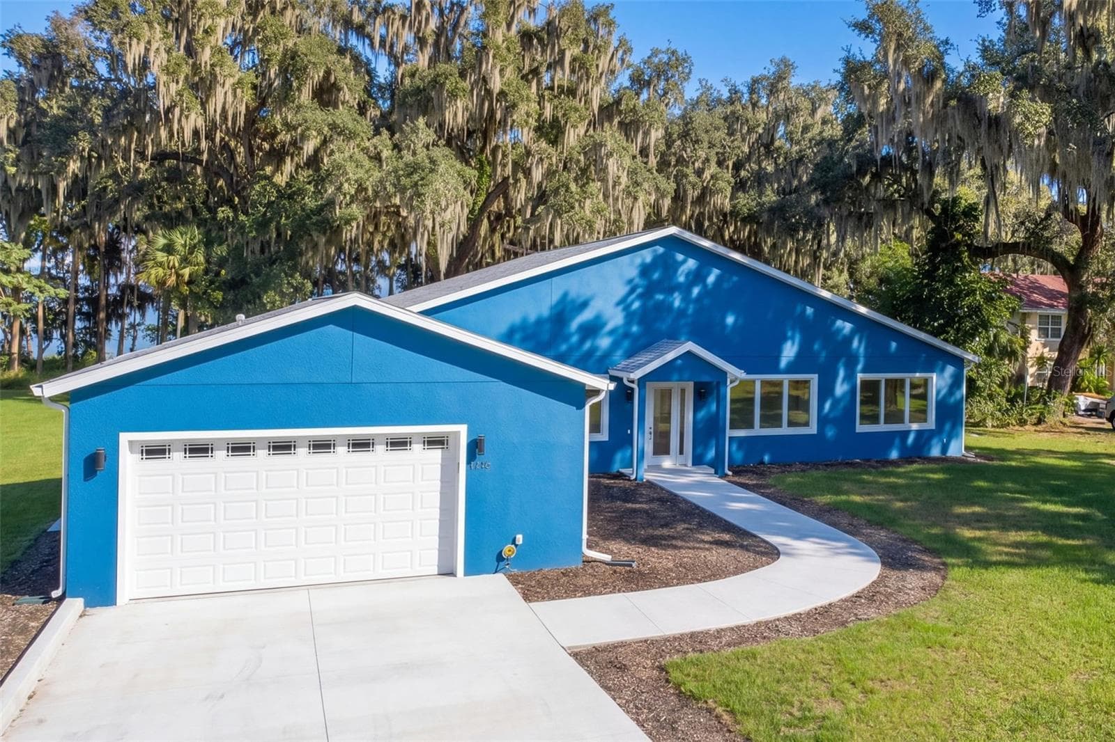 2-car attached garage (26x24) with plenty of parking - 4410 CORLEY ISLAND RD, LEESBURG