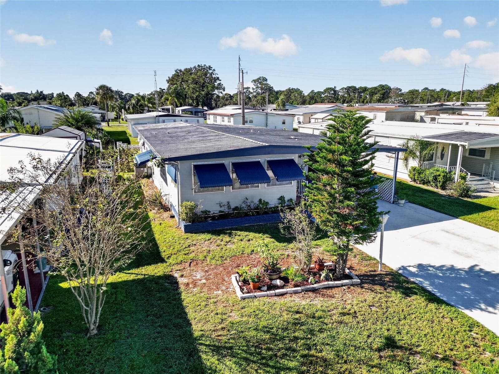 Welcome to NY Avenue! - 3503 NEW YORK AVE, SEBRING