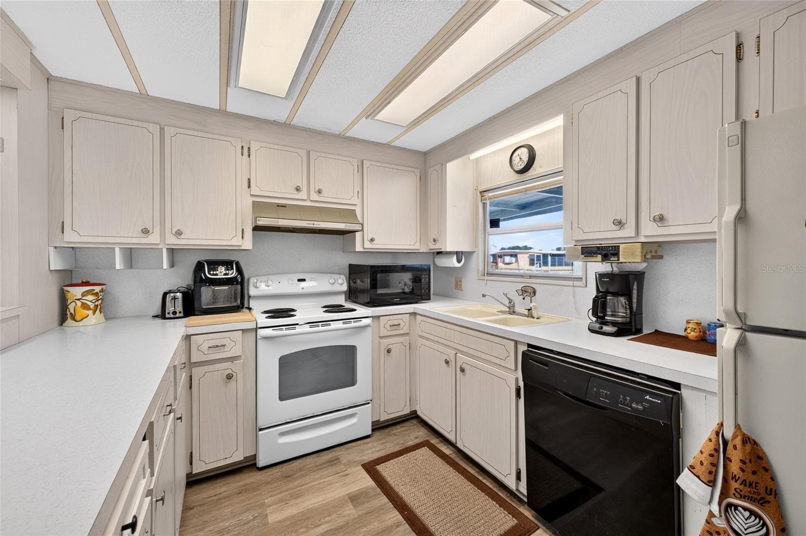 Natural light - 3503 NEW YORK AVE, SEBRING