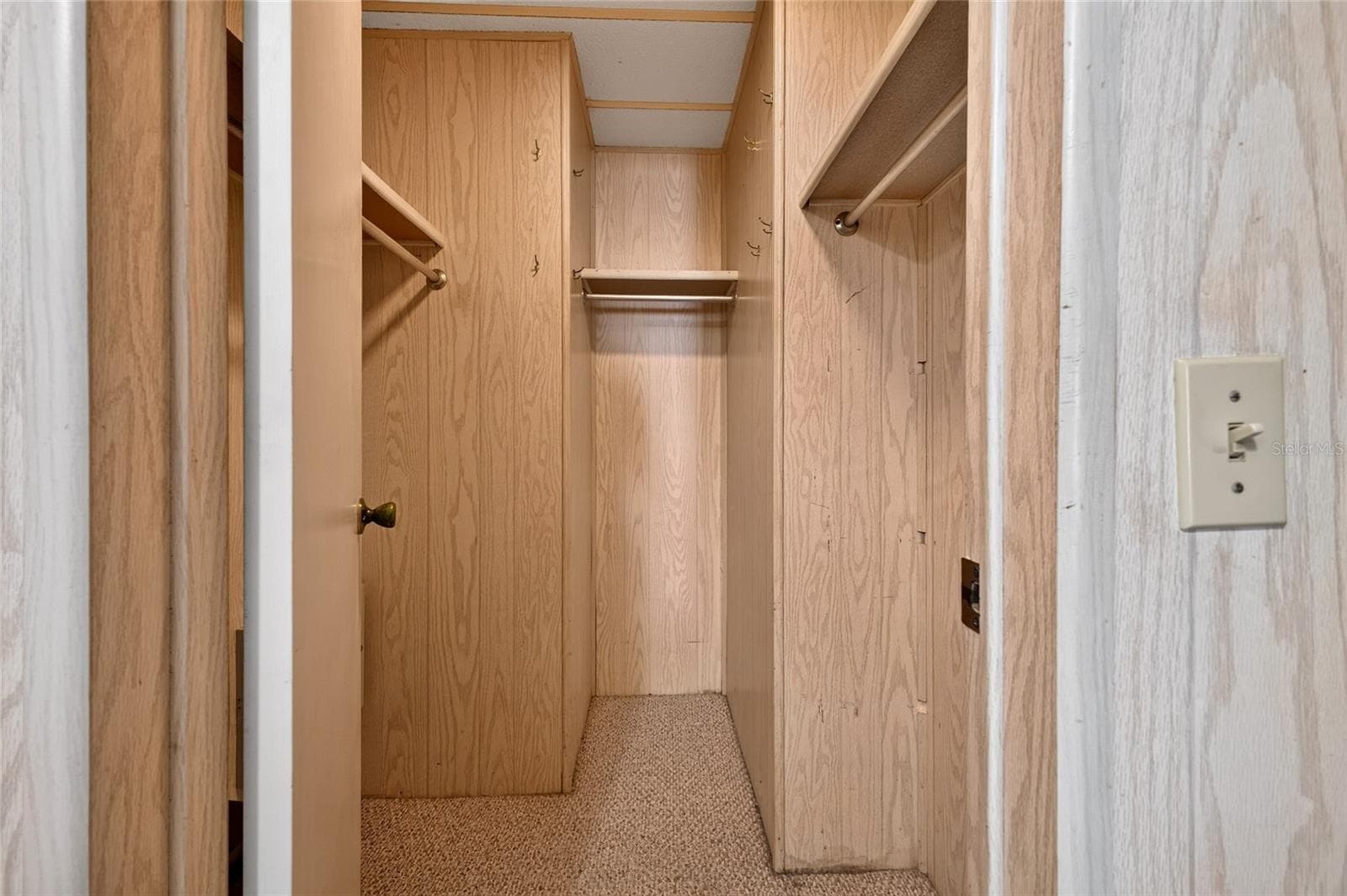 Walk in closet - 3503 NEW YORK AVE, SEBRING