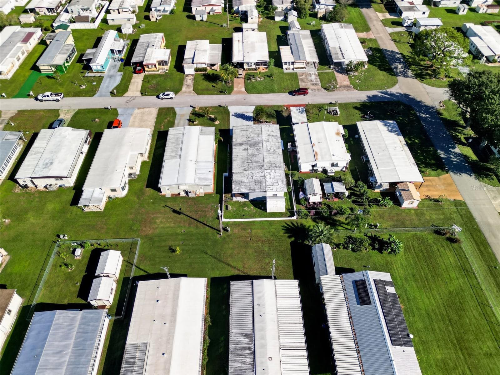 Established mobile home community - 3503 NEW YORK AVE, SEBRING