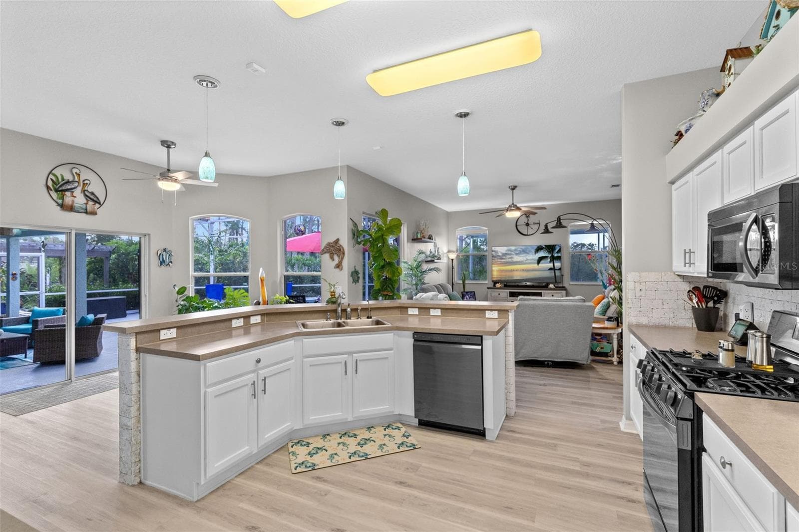 Stainless Steel Appliances - 631 COPPER BEECH BLVD, DELTONA
