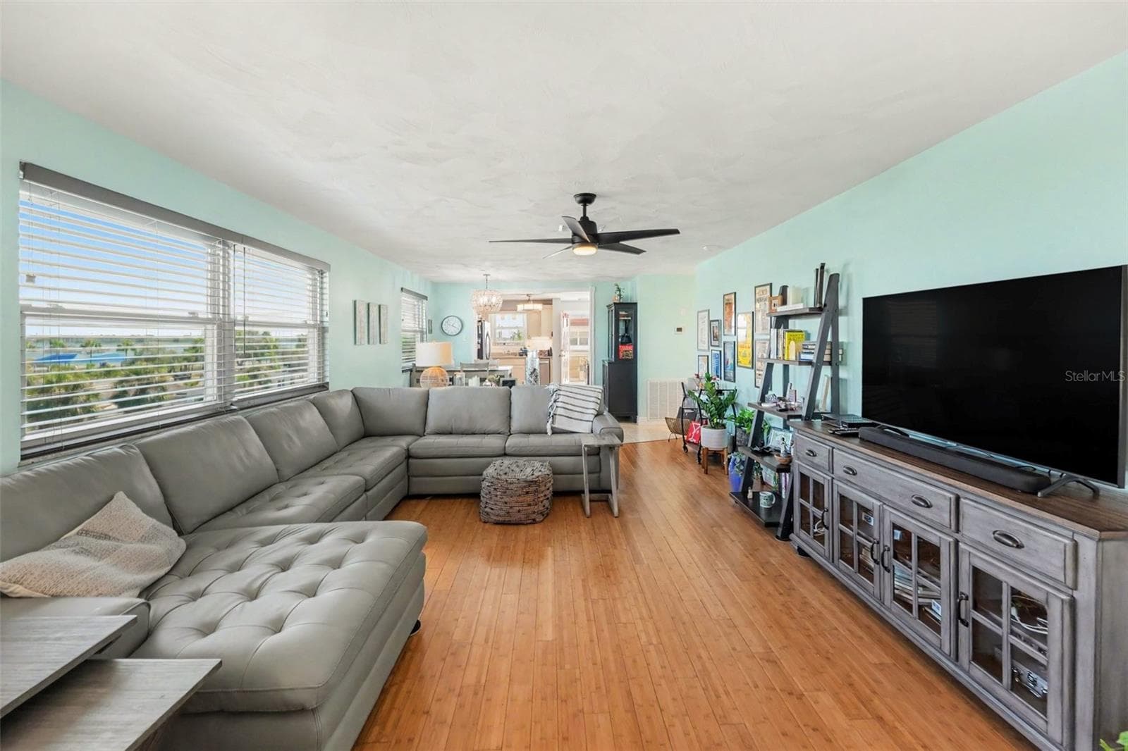 Family Room - 3114 59TH ST S #401, GULFPORT