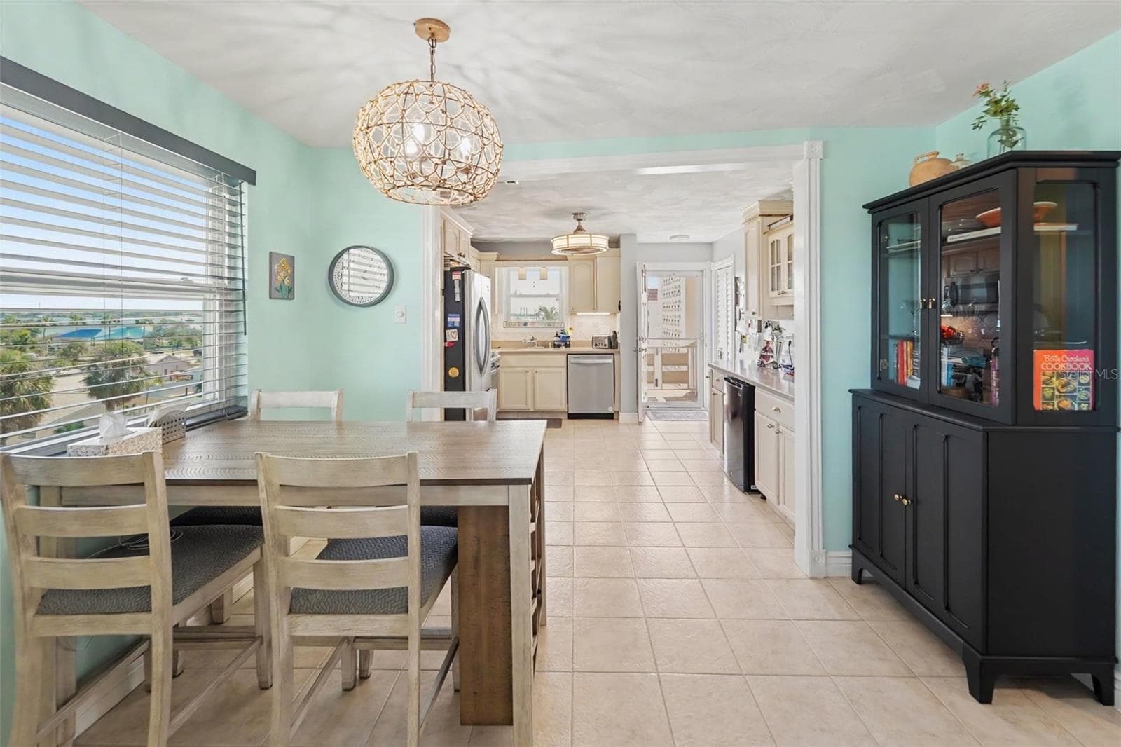 Dining Area - 3114 59TH ST S #401, GULFPORT
