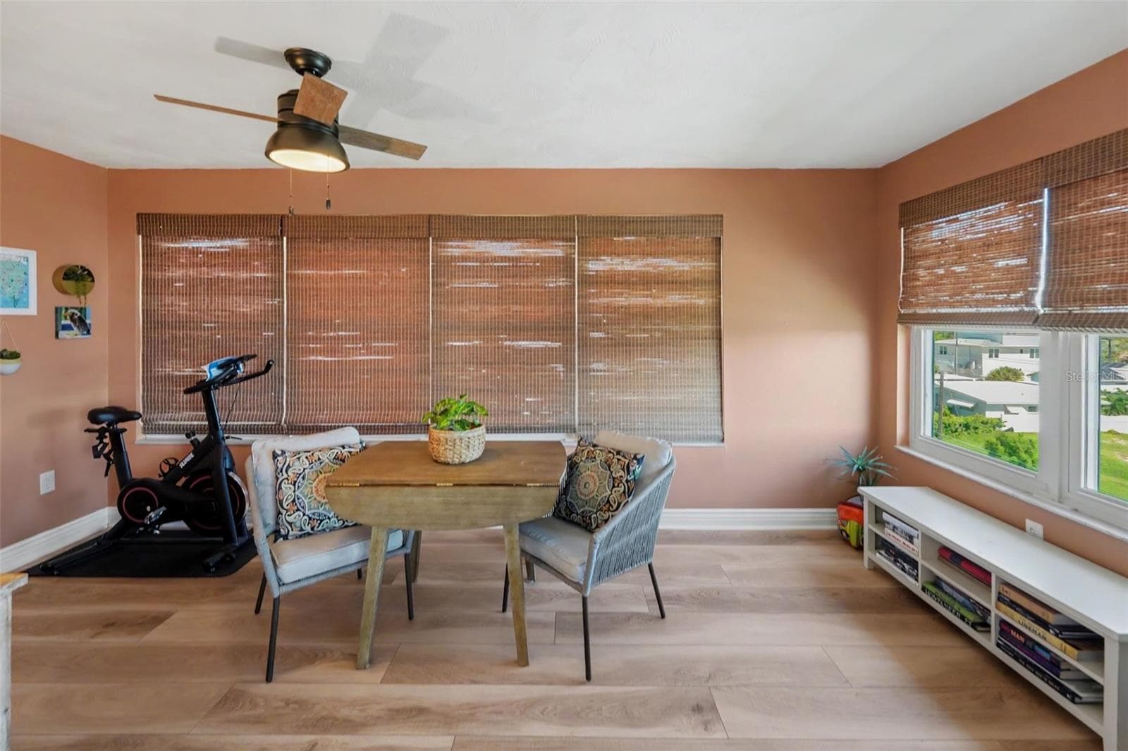 Florida Room - 3114 59TH ST S #401, GULFPORT