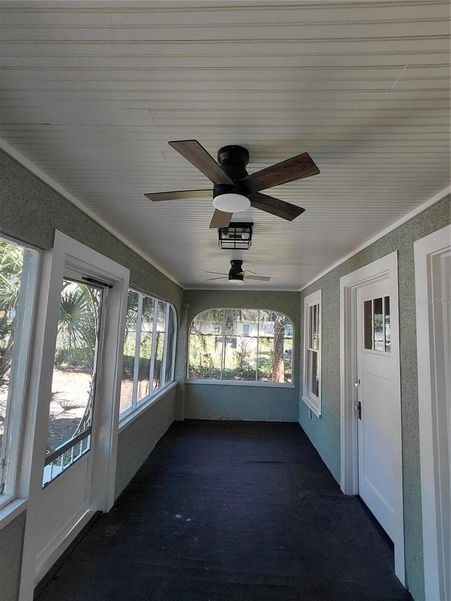 Left view Front porch - 532 E RICH AVE, DELAND