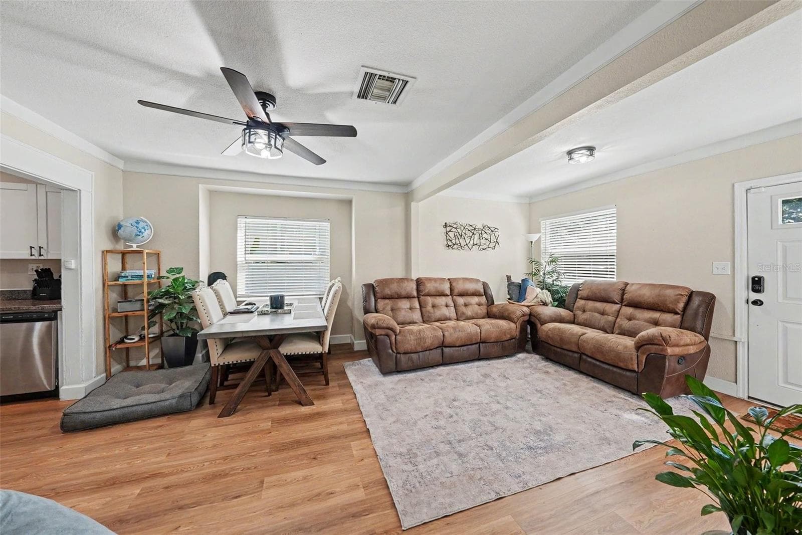 Single Family Residence at 453 41ST AVE S, ST PETERSBURG, photo 4 of 23