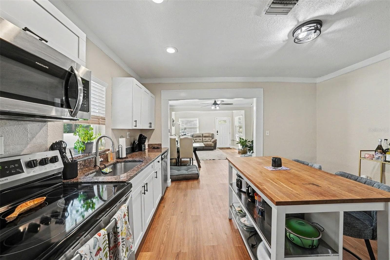 Single Family Residence at 453 41ST AVE S, ST PETERSBURG, photo 12 of 23