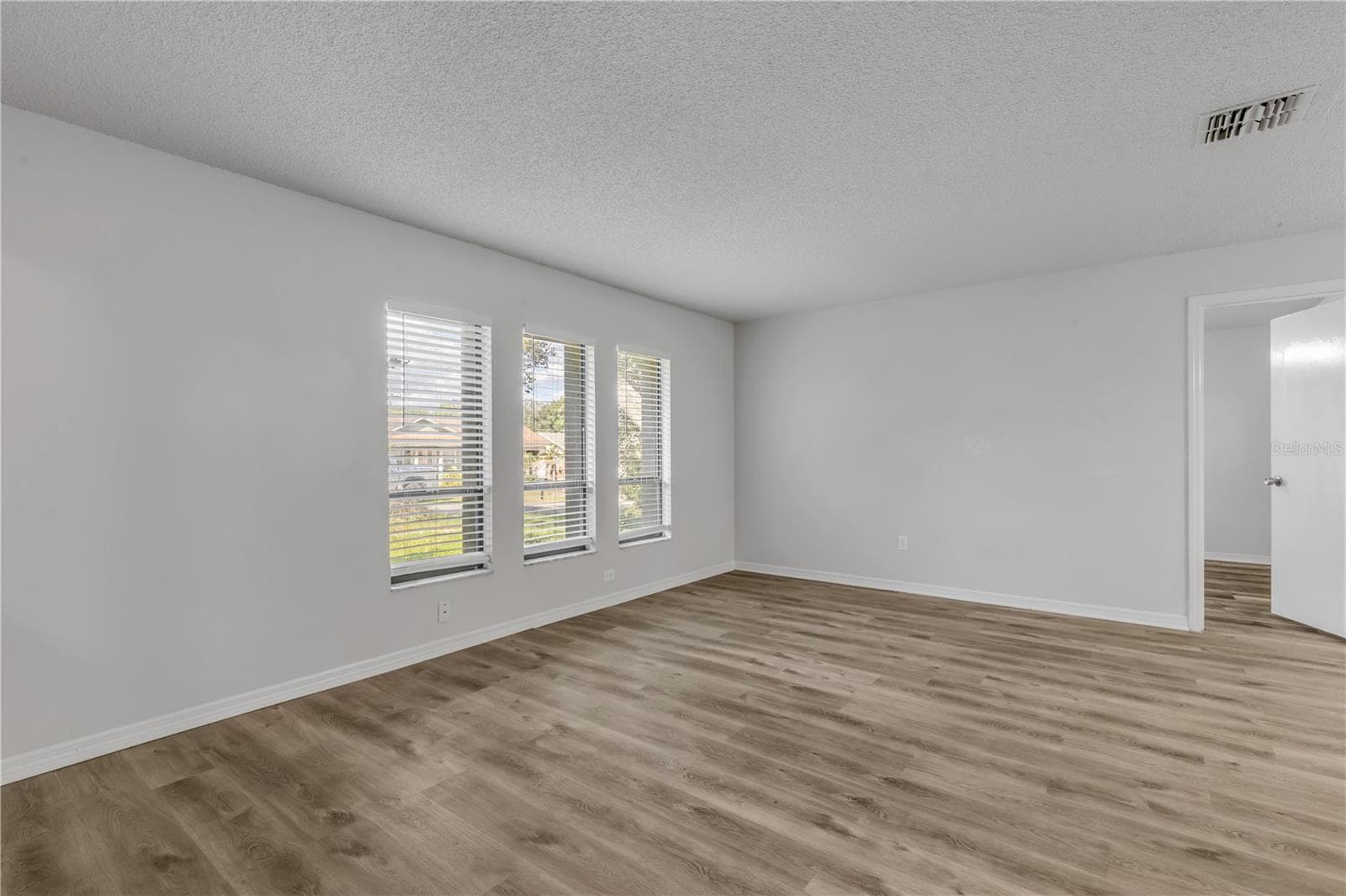 Single Family Residence at 6330 DELTA LEAH DR, ORLANDO, photo 5 of 28
