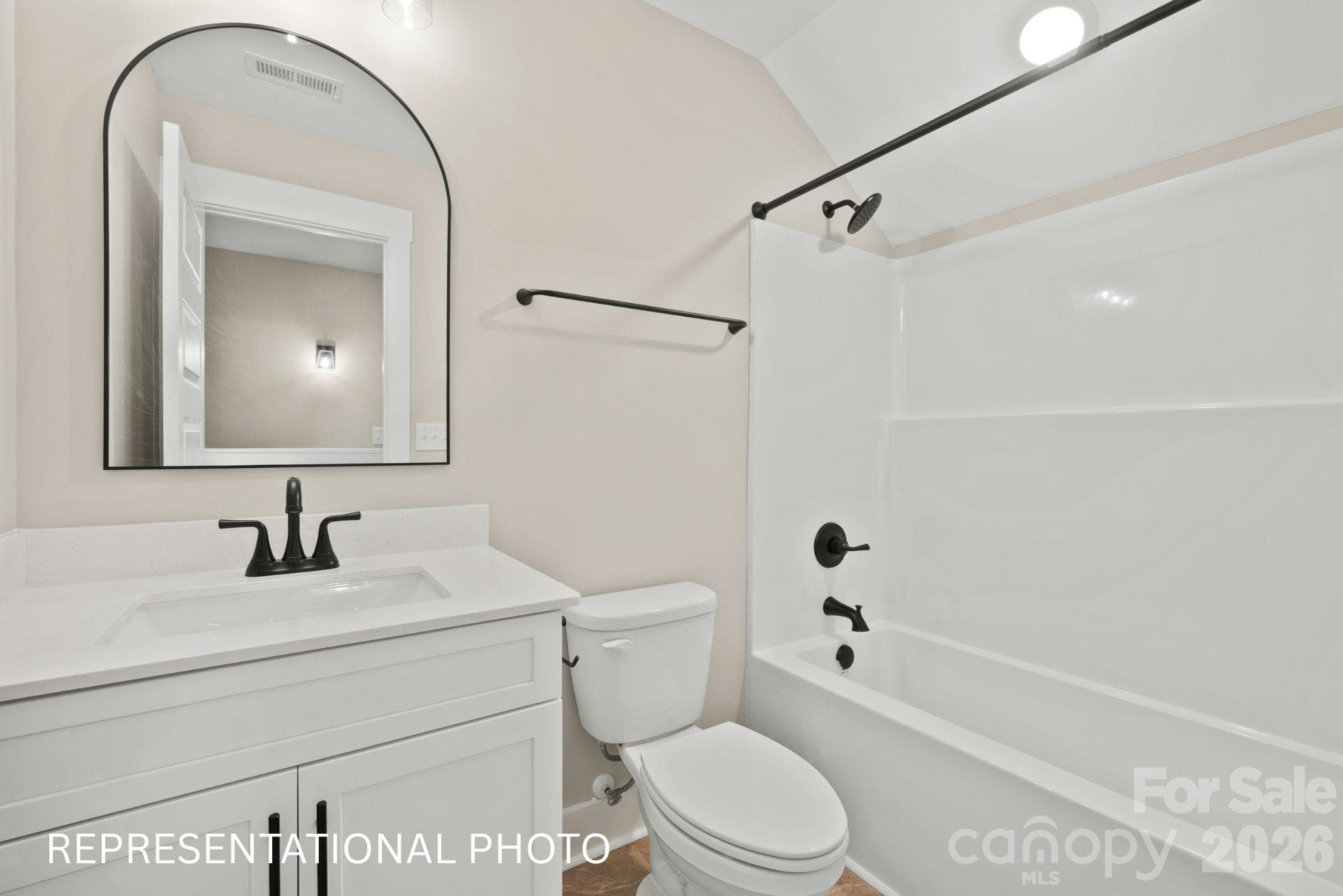 Upper Bath - 1052 Baylor Grove Road, Monroe