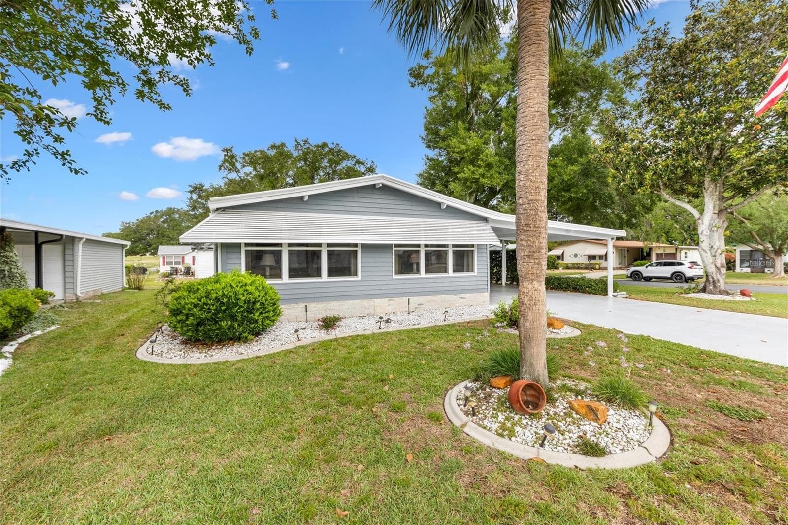 Front - 1228 PALMETTO DR, LADY LAKE