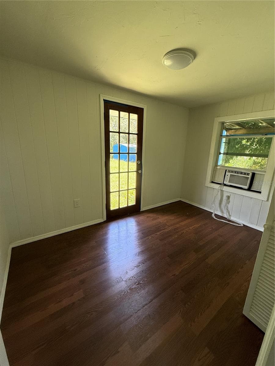 Single Family Residence at 3006 N ORIENTE AVE, SARASOTA, photo 5 of 16