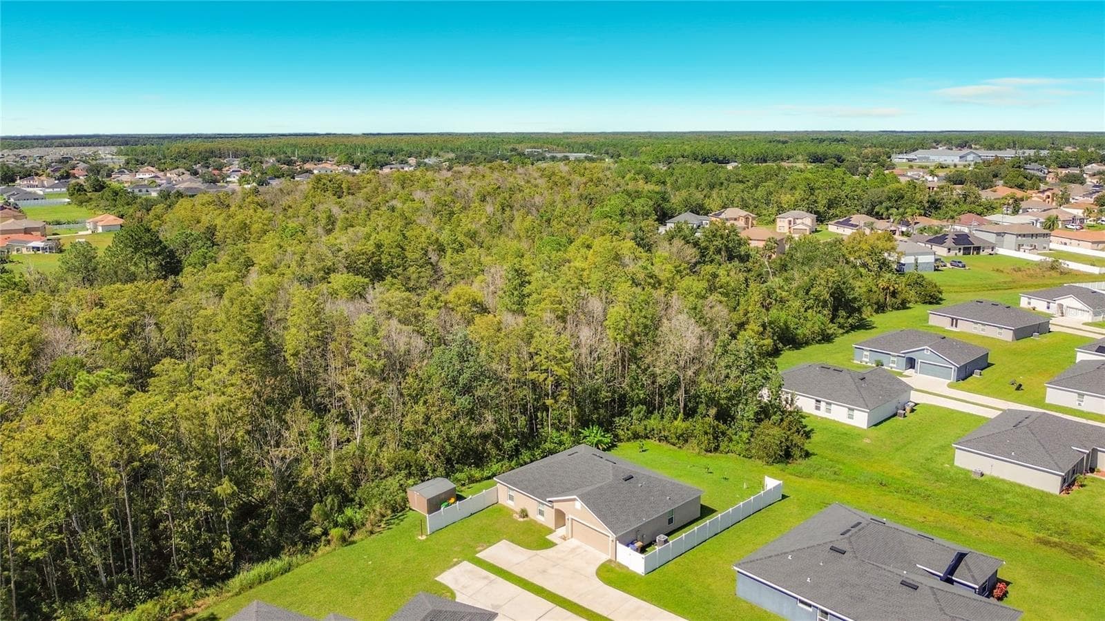 Single Family Residence at 536 BRISTOL CIR, KISSIMMEE, photo 6 of 55