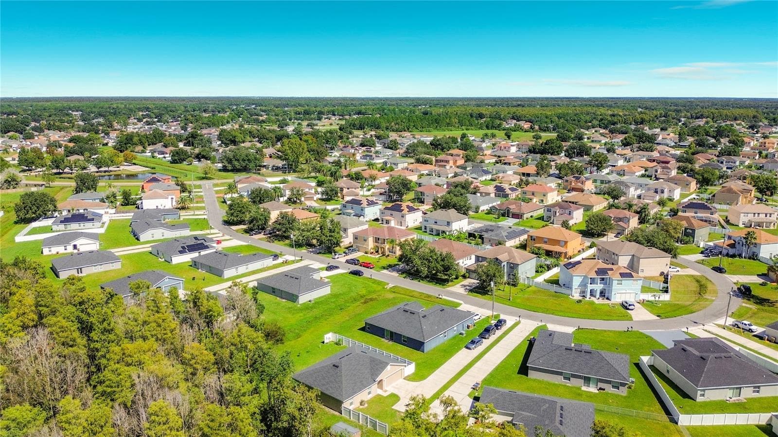 Single Family Residence at 536 BRISTOL CIR, KISSIMMEE, photo 9 of 55