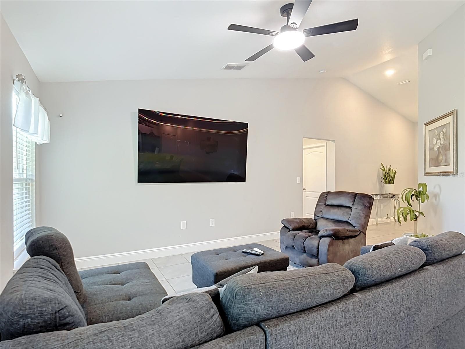 Single Family Residence at 536 BRISTOL CIR, KISSIMMEE, photo 13 of 55