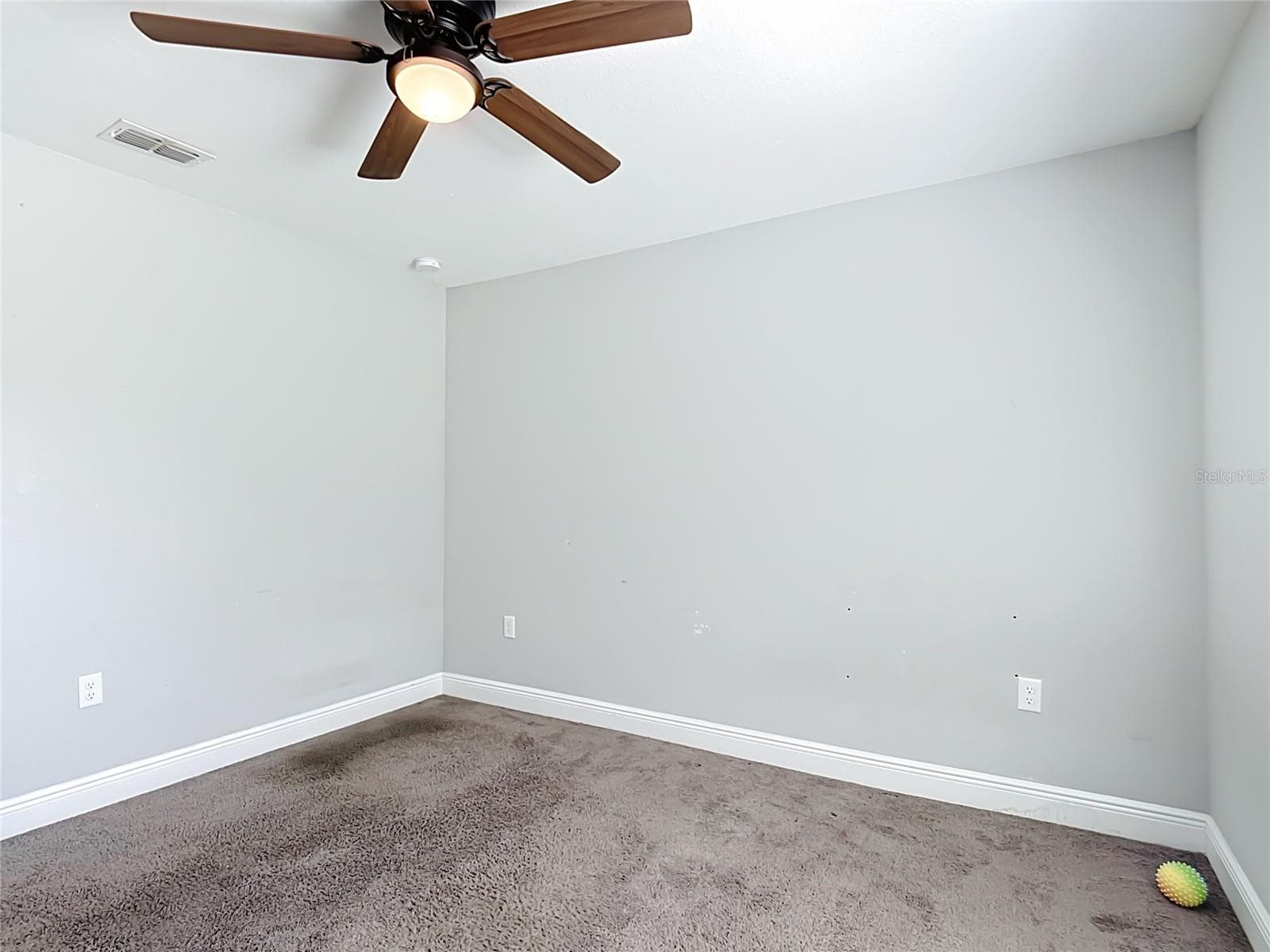 Single Family Residence at 536 BRISTOL CIR, KISSIMMEE, photo 34 of 55